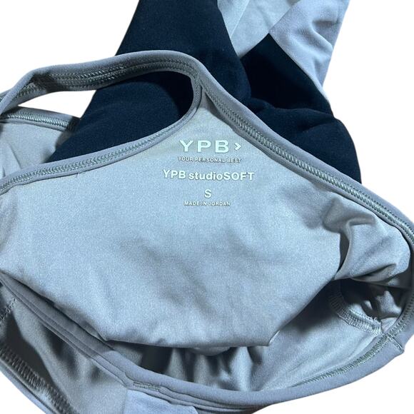 Abercrombie & Fitch Gray and Black Tank Top - Picture 4 of 4